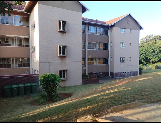 1.5 BEDROOM FLAT SOLD IN BLUFF